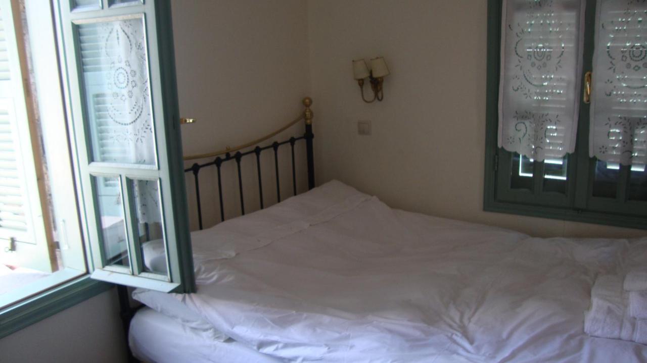Oikia Alexandrou Traditional Inn Arnaía Quarto foto