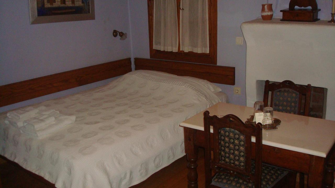 Oikia Alexandrou Traditional Inn Arnaía Exterior foto