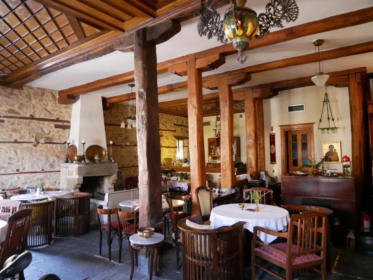 Oikia Alexandrou Traditional Inn Arnaía Exterior foto