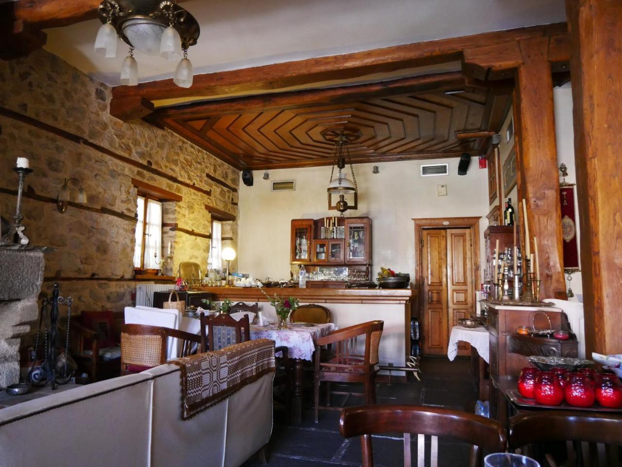 Oikia Alexandrou Traditional Inn Arnaía Exterior foto